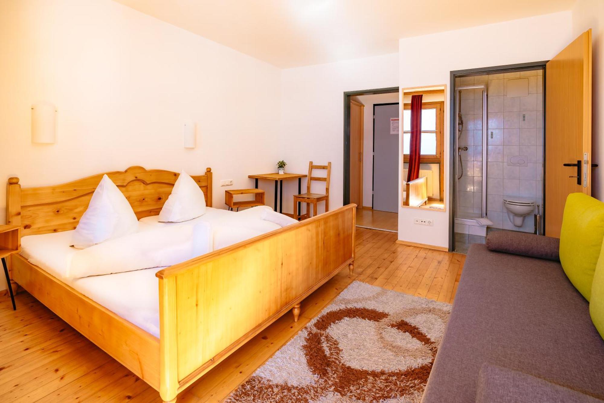 Cityhouse 3*